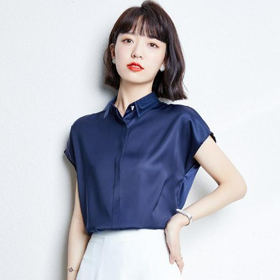 

Mesh Collar Satin Shirt - Women s Trendy Loose Fit, Slimming, Short-Sleeve Niche Design for Summer 2025 XL синий