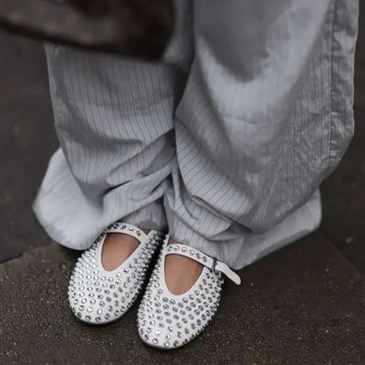 Versión de piel de oveja de alta gama ~ nuevos zapatos Mary Jane con remaches de strass de cuero para mujer, zapatos planos de ballet