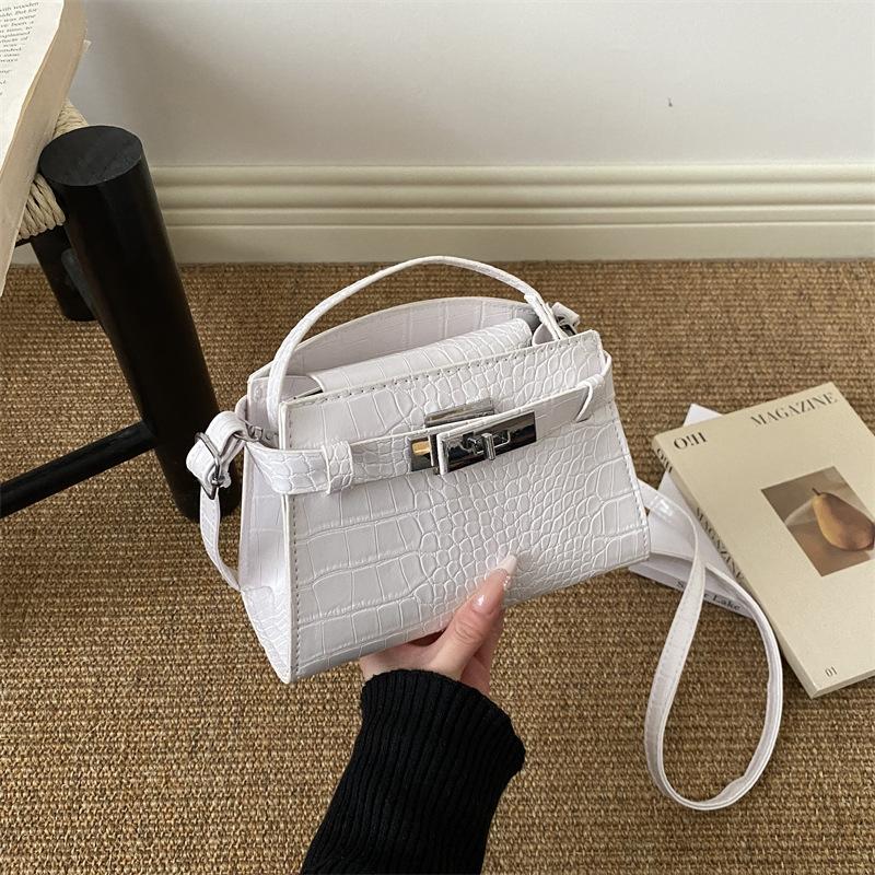 New Fashion Korean Bag, Small Fresh Texture, Shoulder Bag, Niche Simple Commuting, Shopping, Small Square Bag Girl