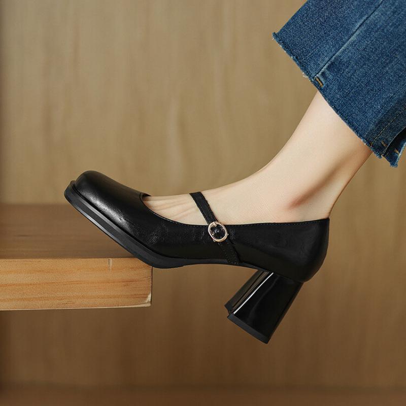 

Новые женские туфли с круглым носком, одинарные, повседневные, однотонные, на платформе, на высоком каблуке, большого размера, на толстом каблуке, с пряжкой, для ношения в любое время года, маленькие кожаные туфли 39 чёрный