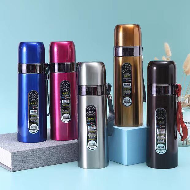 304 Stainless Steel Bullet Thermos 500ml with Lanyard, Insulated Engraved Water Cup for Business or Office Gift