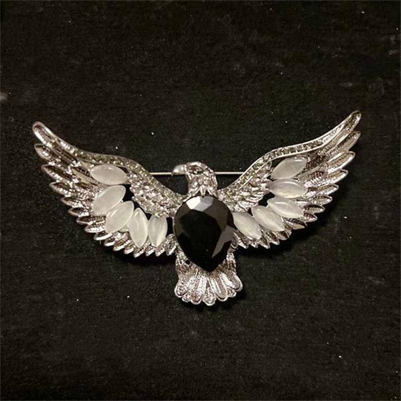 SKEDS Vintage Baroque Style Women Girls Heavy Industry Crystal Castle Tassel Brooch Badges Retro Classic Lady Suit Coat Pin Gift