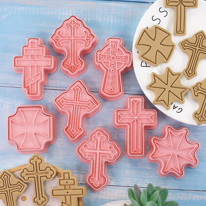 Cross Cutters with Stamp Cross 8 Pcs