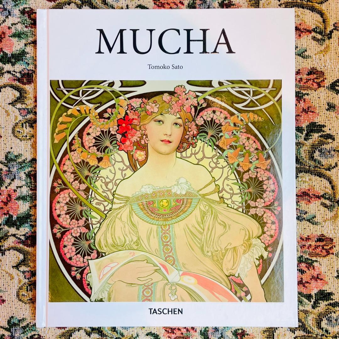

[USED] Western books, art books, art collections, reproductions of Mucha paintings