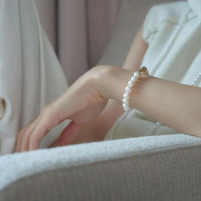 Classic Bloom Pearl Bracelet (7mm)