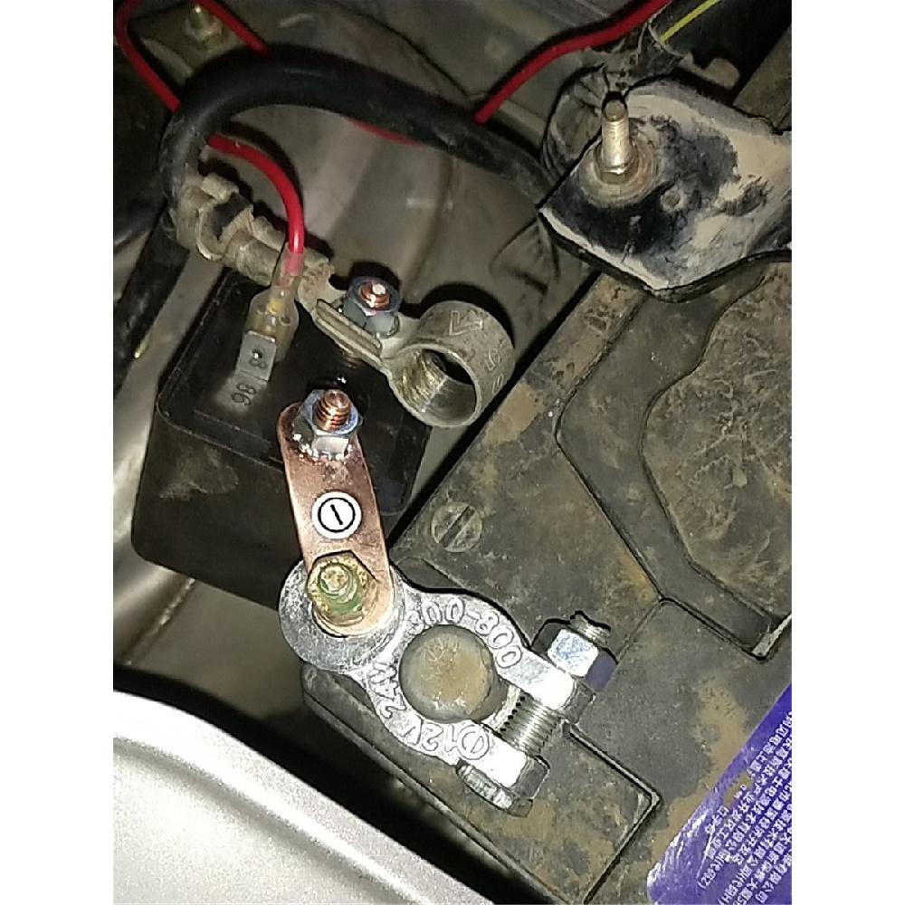 Universal Wireless Remote Control for Disconnecting the 12V Car Battery with Isolator and Main Switches