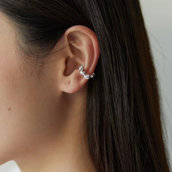 [Worn by Celebrities] (Silver 925) Heart Line Ear Cuff EC3040
