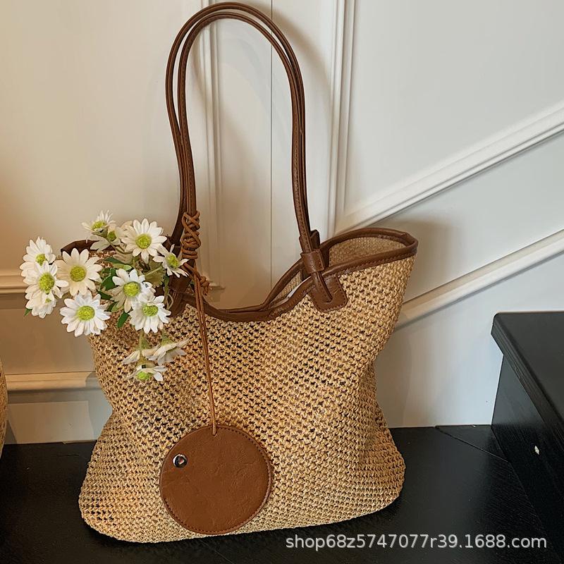 Korean Contrast Woven Tote Bag Women's 2025 New Retro Beach Vacation Shoulder Bag Large-capacity Straw Bag