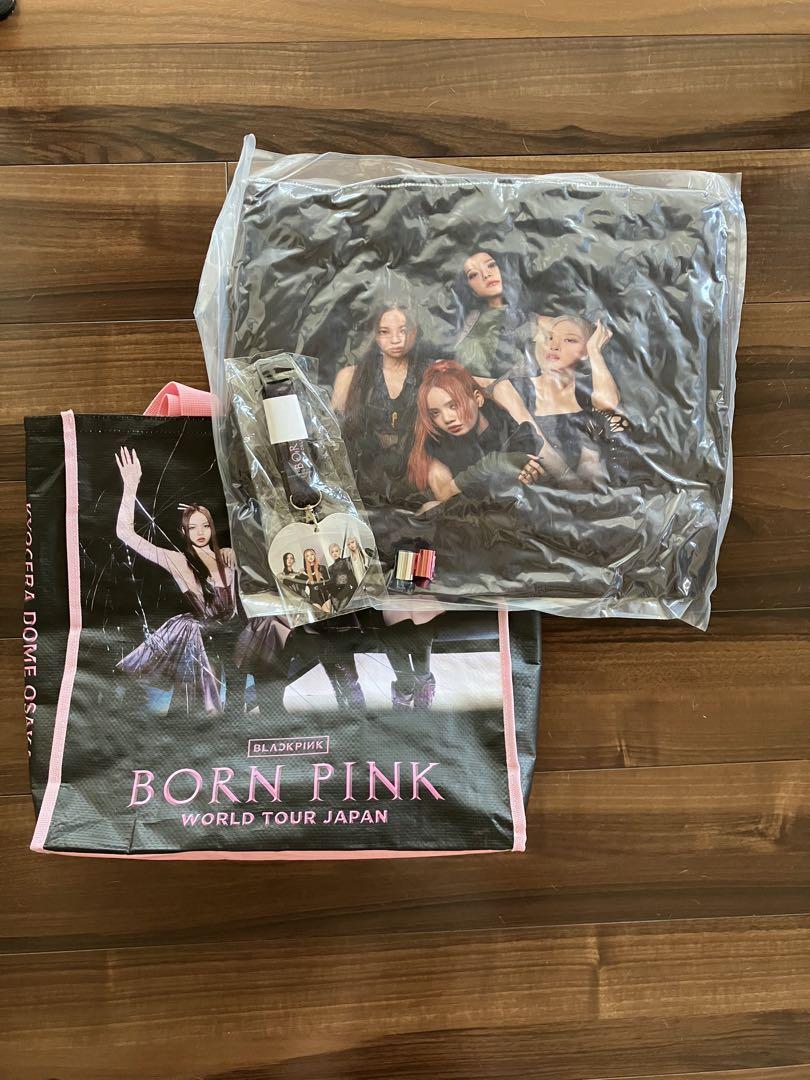 

[USED] BLACKPINK Premium Seat Exclusive Goods (with message silver tape)
