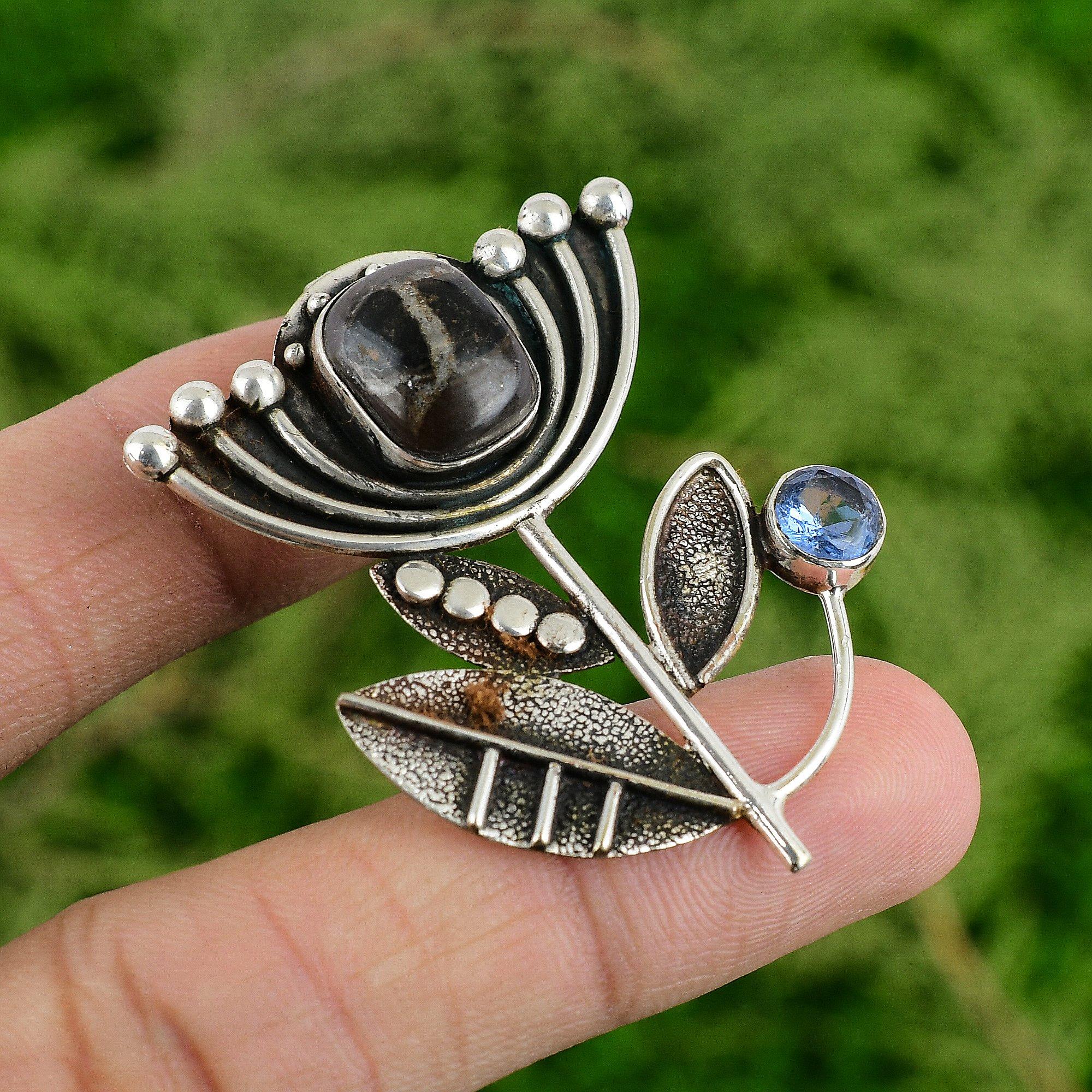 

Sterling Silver Moroccan Mud Crack Fossil Gemstone Lotus Elegant Pendant Jewelry