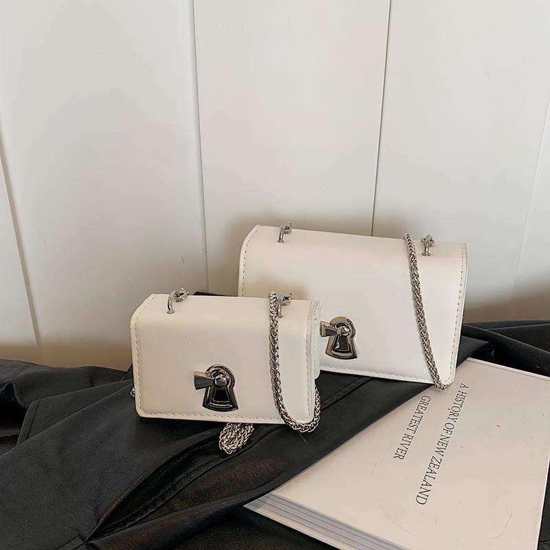 Modern Chain Shoulder Bag For Girls With Pu Material And Lightweight Design For Daily Use