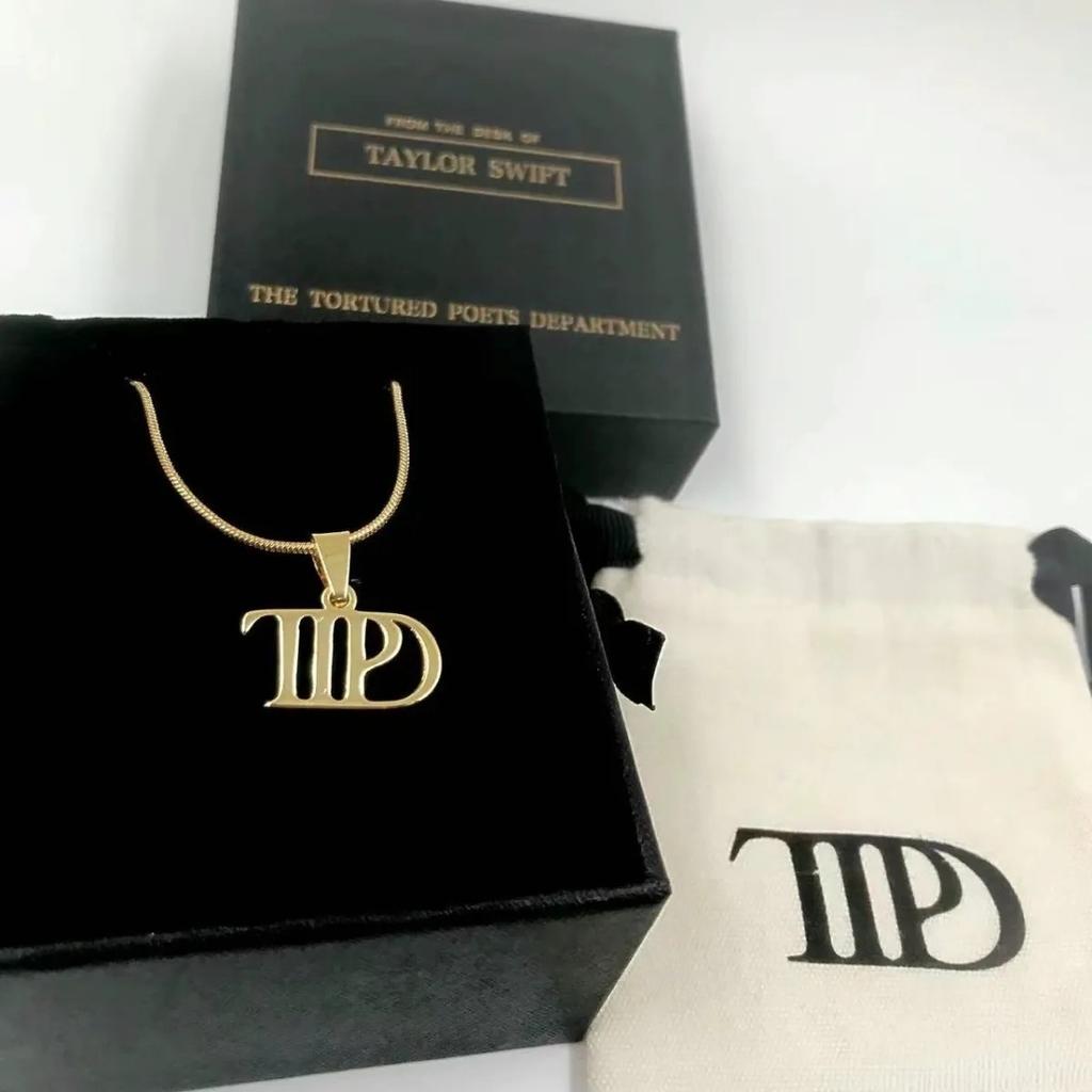 Couple Bracelet Set Premium Necklace