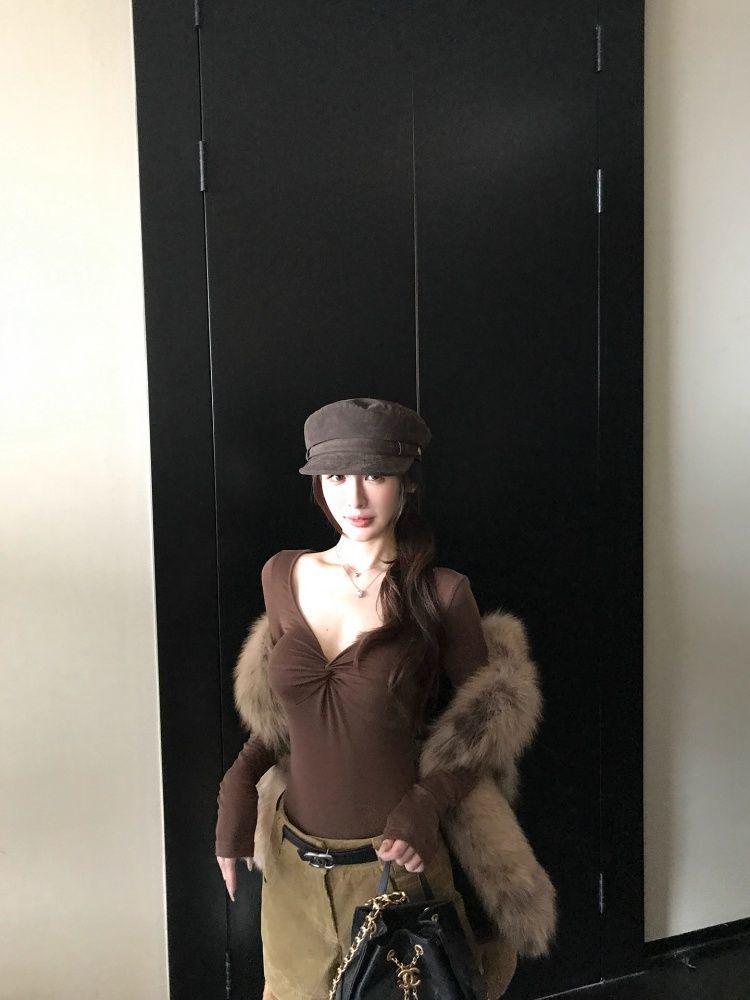 V-neck Long Sleeve Slimming Sexy Top for Autumn & Winter