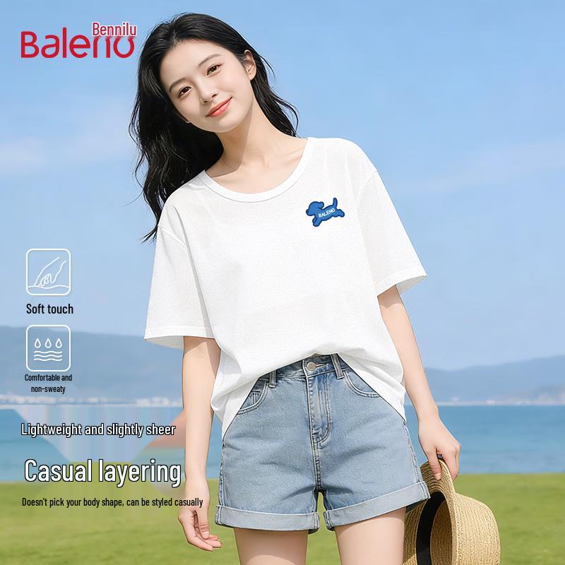 Baleno Women s Loose Fit Snowflake Cotton Short Sleeve T-Shirt S