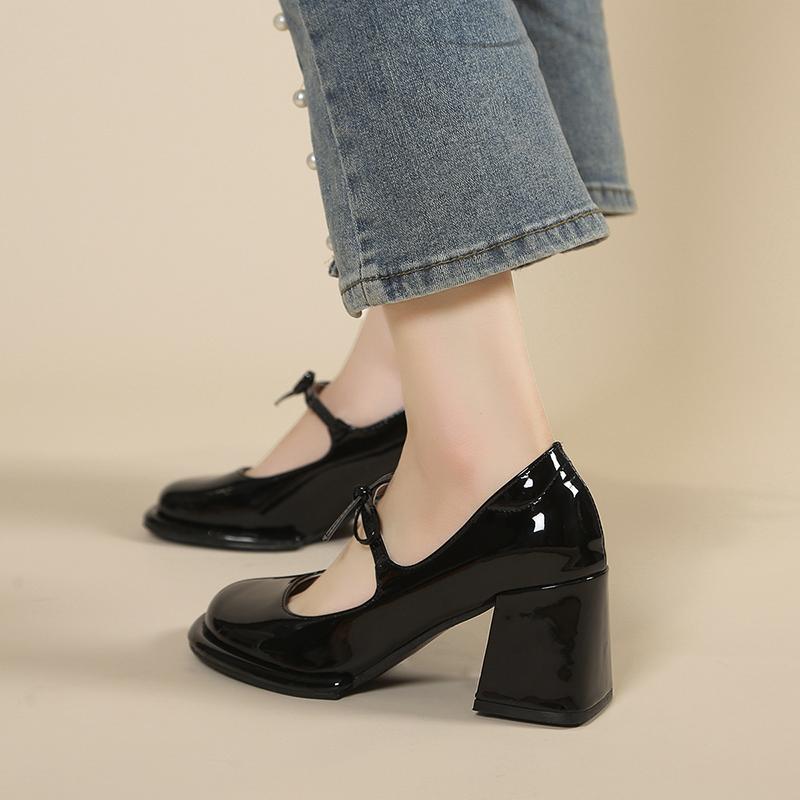 Mote 2024 Sommer Høy Kvalitet Rød Dame Tykke Høye Hæler Fottøy Røde Høye Hæler Damesko