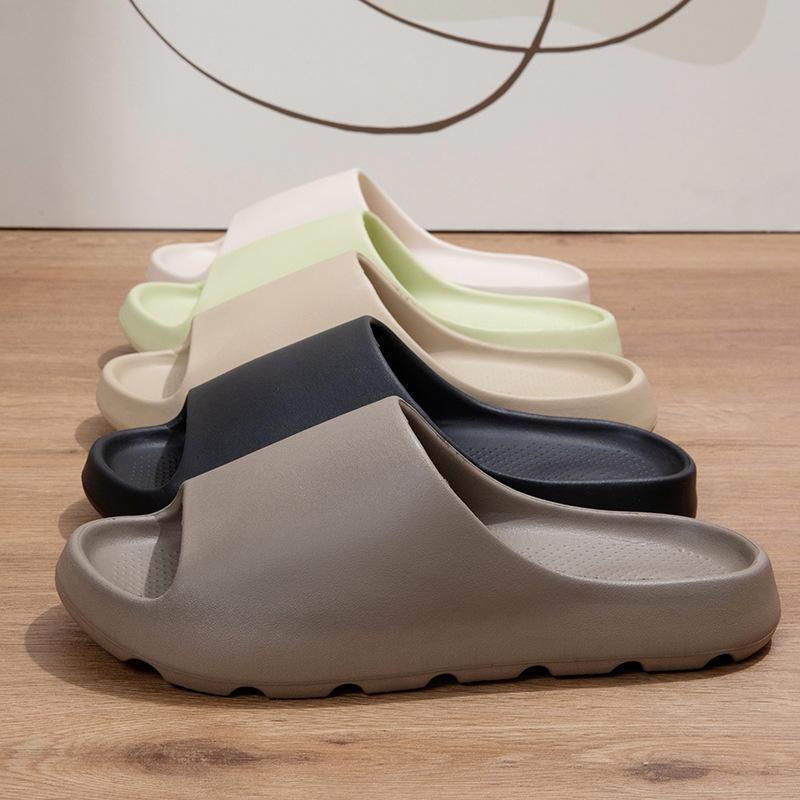 

Hosted coconut slippers men s sports outdoor wear home stepping on shit feeling thick bottom EVA cool slippers women 46-47 білий