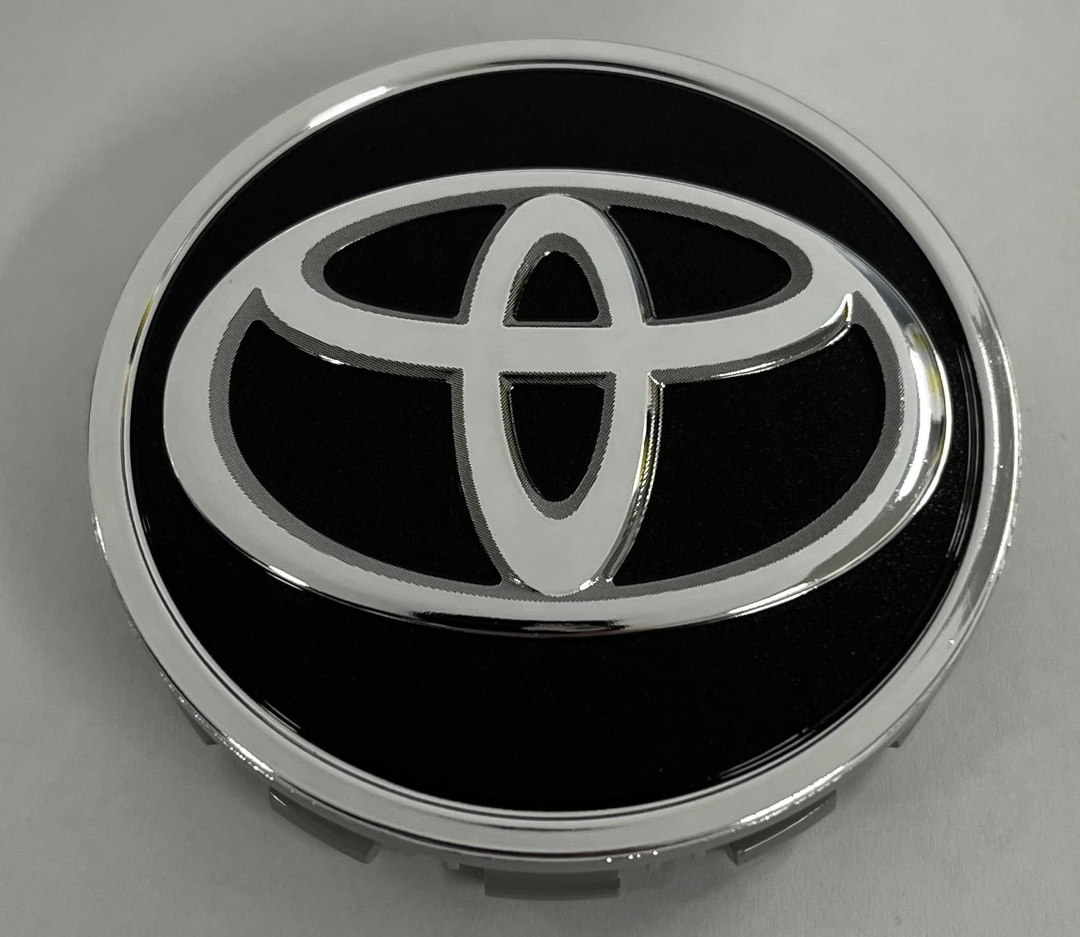 TOYOTA Genuine ORNAMENT WHEEL HUB Part SUB-ASSY 42603-42170 чёрный