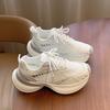 Dad-Sneaker mit dicker Sohle, neue Frühjahrs- und Herbstmodelle, dünnes atmungsaktives Mesh, höhenverstellbar, kleine weiße lässige Sportschuhe