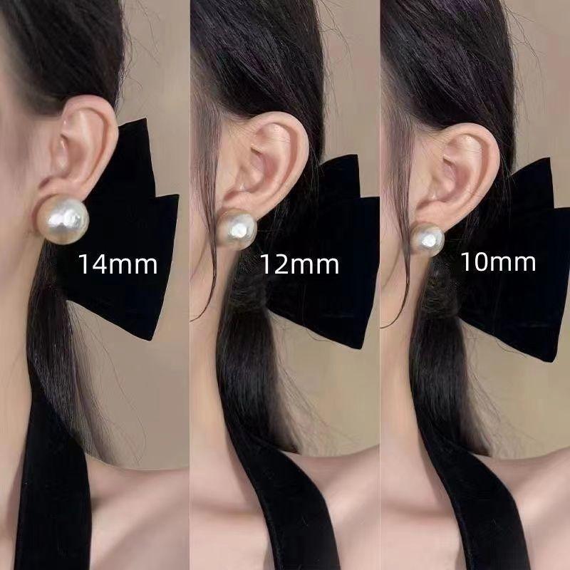 

Super large pearl earrings, light luxury and high-end feel earrings