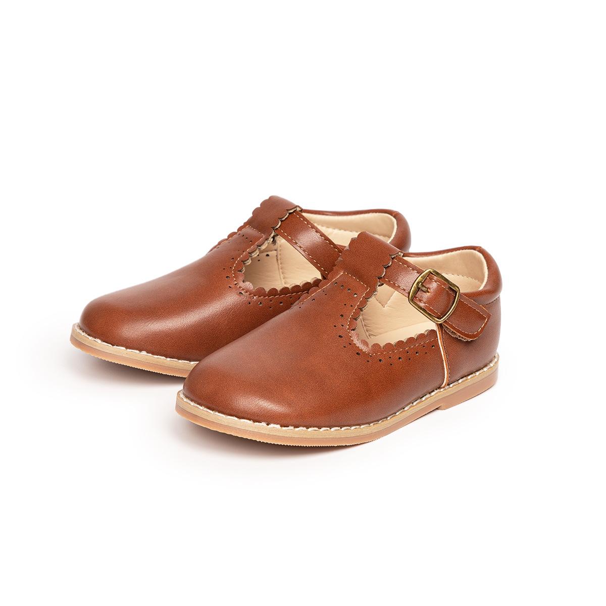 

Новая детская обувь. Маленькие кожаные туфли в британском стиле. Полые дышащие кожаные туфли. Обувь для девочек. Т-образная обувь. Маленькая детская обувь. Одинарные туфли. 32 коричневый