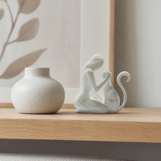 Jijijing 3D Printed Sculpture, One-Piece Molding Desktop Figure, Abstract Woman Cat Art Ornament for Home Decor Gift