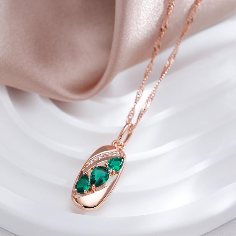 New  Rose Gold Color Pendant Necklace For Women Unusual Green Natural Zircon Accessories Vintage Daily Fine Jewelry