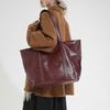 Borsa Tote in Ecopelle Borchiata Borsa a Spalla Oversize da Donna con Design Elegante Grande Capacità Borsa con Borchie