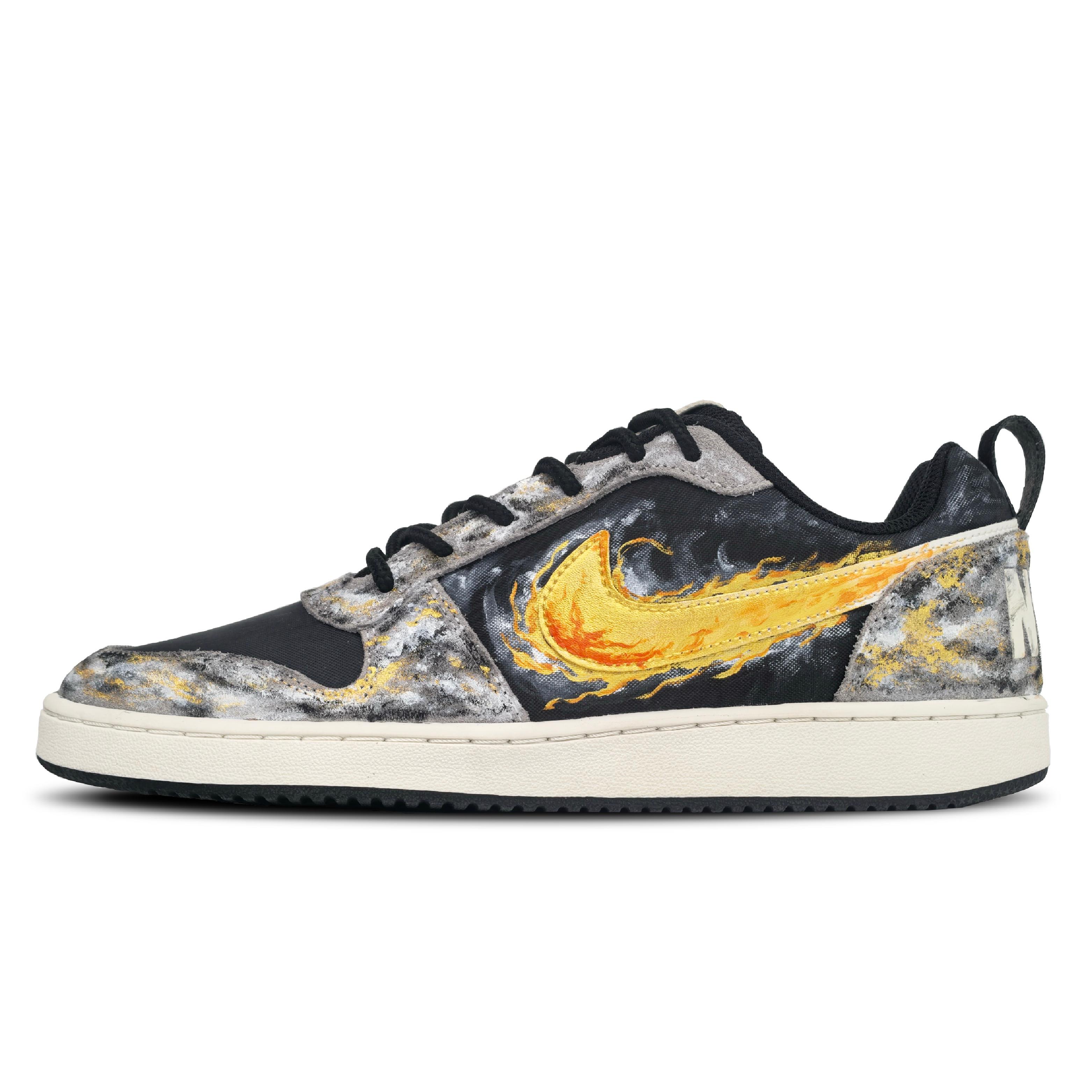 

Nike Gilded Boiling Fire, Distressed, Patchy, Scorching Flame Cushioning Abrasion Resistant Low top Skateboard Shoes 844881-005(Team1134-) 40