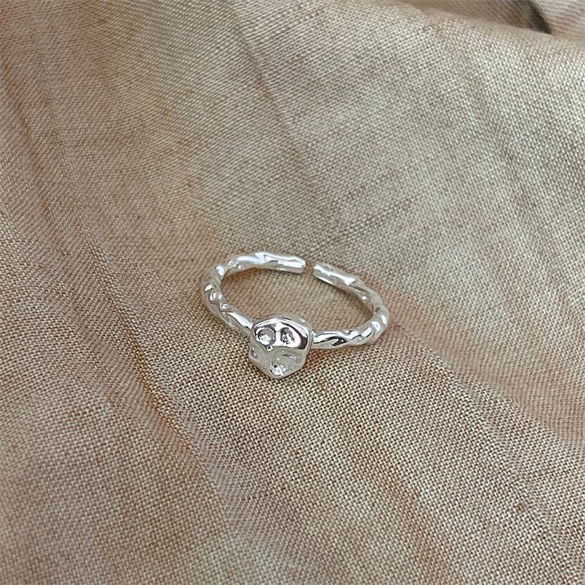 Xiaohongshu S925 Sterling Silver Women's Luxury Ring - Niche Design, Non-Fade Index Finger Fashion.