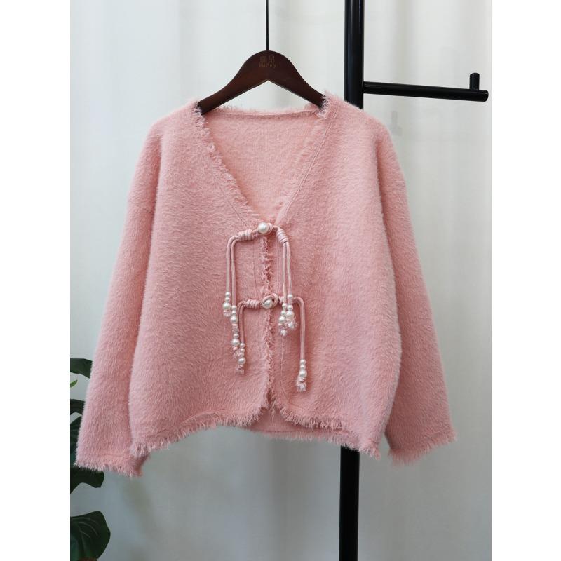 

Осень-зима 2025 новый кардиган из вязаного имитационного норкового бархата с китайской жемчужной застежкой-пуговицей, маленькая ароматная куртка-свитер с бахромой, тренд one size fits all