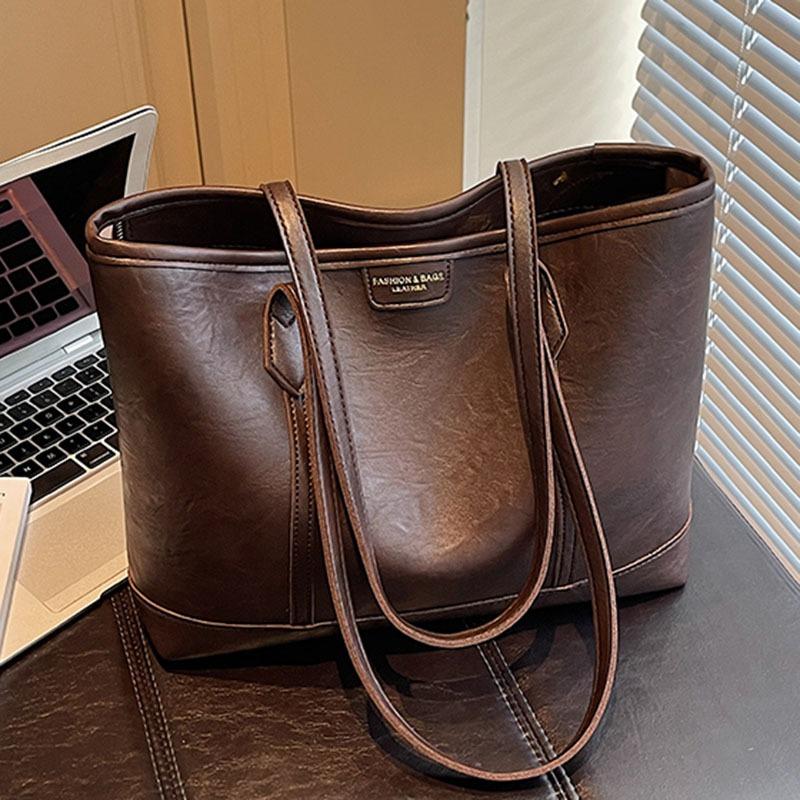 

Large capacity bag women s new casual versatile shoulder bag fashion college bag commuter tote bag