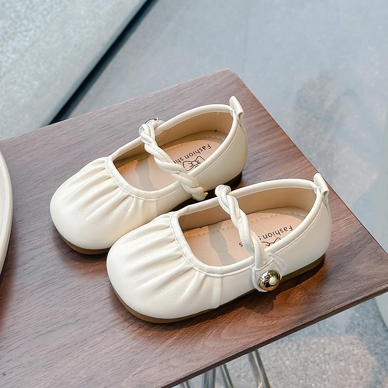 Girls' small leather shoes2026New Spring and Autumn Soft Leather Shoes for Little Girls, Princess Shoes with Soft Soles for Older Children