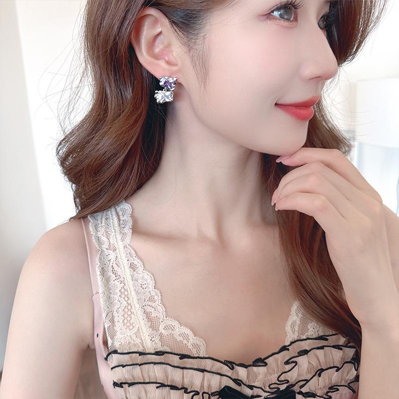 Women's Light Luxury Design Elegant Inlaid Zircon Square Earrings Fashionable and Versatile Niche Design Earrings