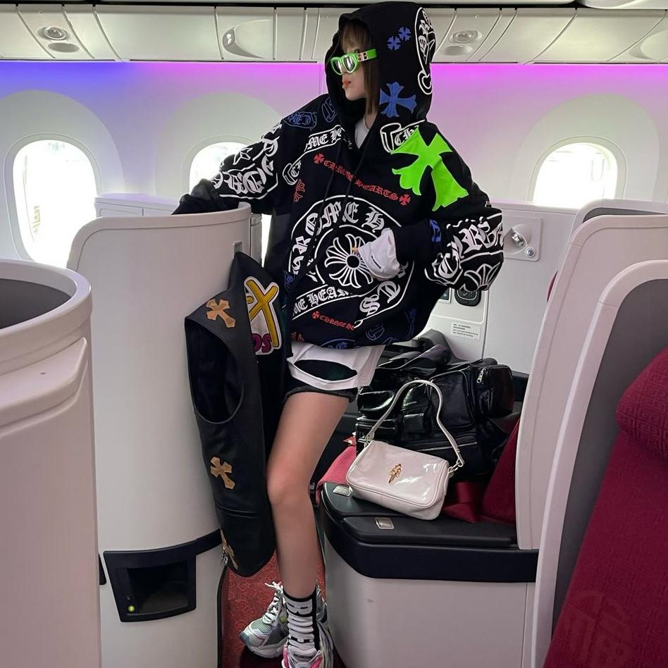 8616 CHROME HEARTS 2025 Ny Vår og Høst Pluss-størrelse Tynn Stil Klassisk Stil Logo Hettegenser for Par