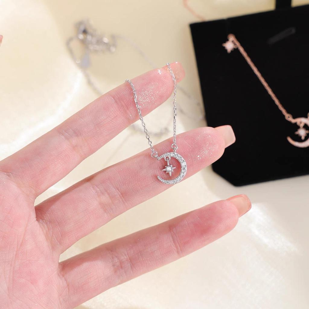 Sterling Silver Star & Moon Necklace - Elegant, Versatile Clavicle Chain for Women. High-End Design with an Exquisite, Luxurious Feel.