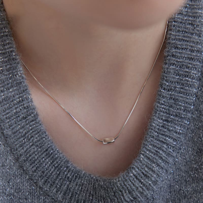 Lewe Edge Wave Shiny Chain Necklace