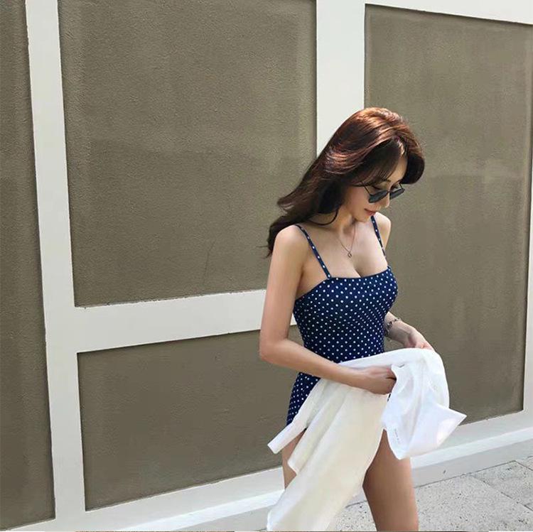 2019 Korean Strapless Slimming One-Piece Swimsuit for Women