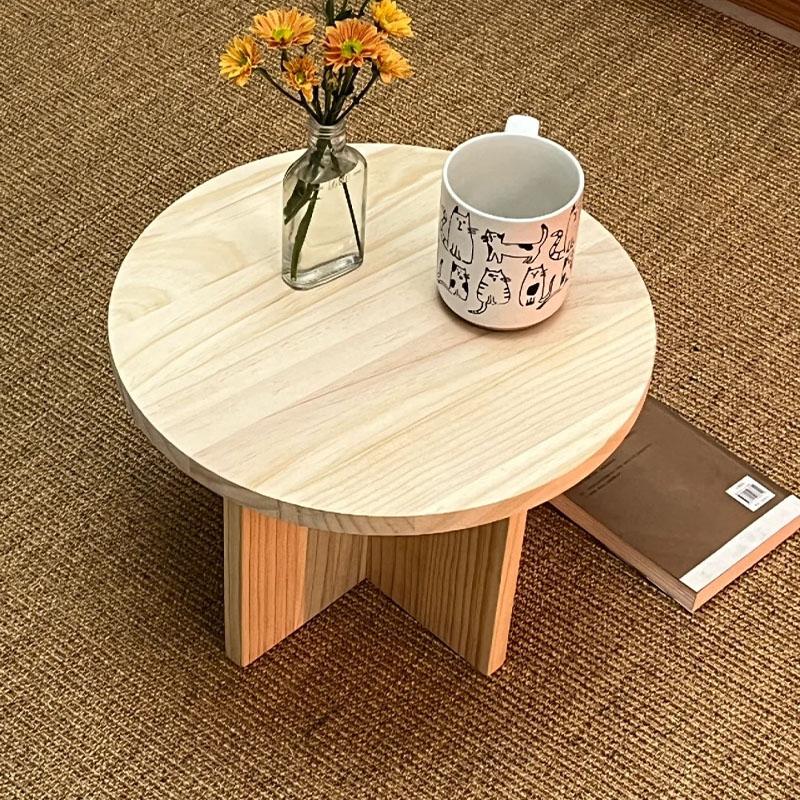Mini-Kaffeetisch aus Massivholz, Kleiner runder Tisch im Retro-Stil für Wohnzimmer & Fensterbank, Schlichtes Design, Gemütlicher Wohnakzent