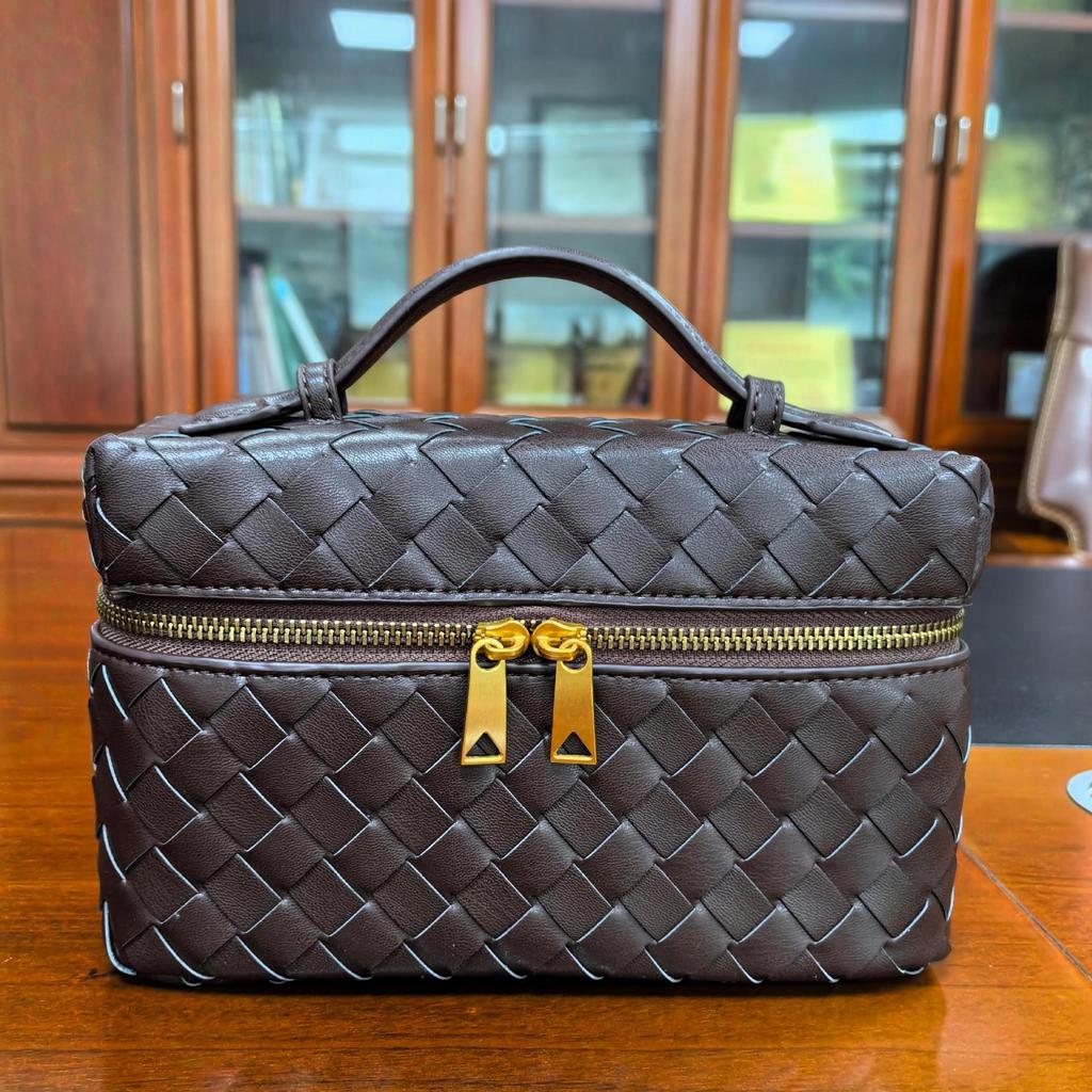 Box Cosmetic Bag Lunch Box Bag Shoulder Crossbody 23cm Hand-woven Portable Small Square Bag Factory Wholesale