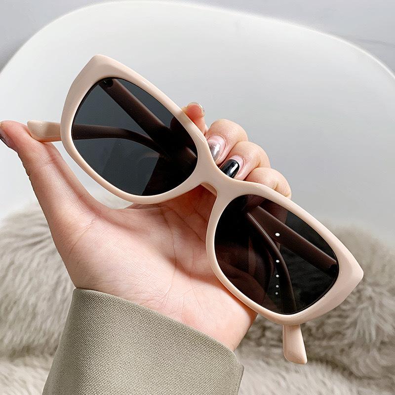 

UV Protected Polarized UV Protection Lightweight Comfortable Durable High Quality Stylish High End Male Female Sun Glasses