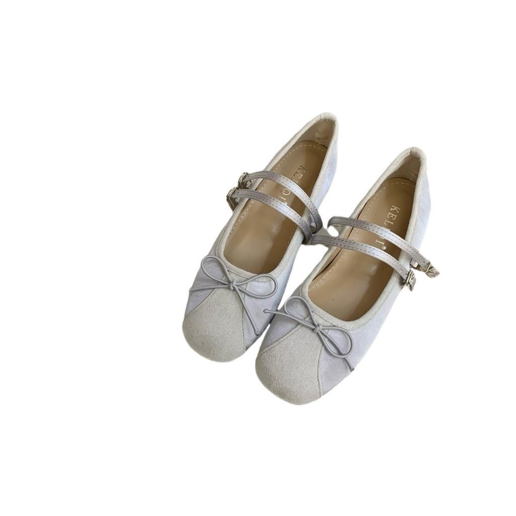 Japanische Damen-Einzelschuhe mit flachem Ausschnitt, 2025 neu, vielseitig, flachsohlig, mit einem Riemen, feenhaft, Abendschuhe