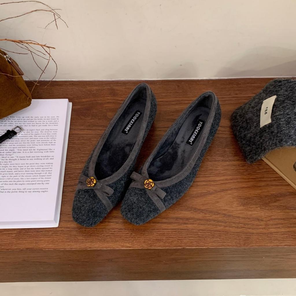 2025 new round head bow velvet soft sole ballet with skirt women's single shoes foot cover Mary Jane evening breeze