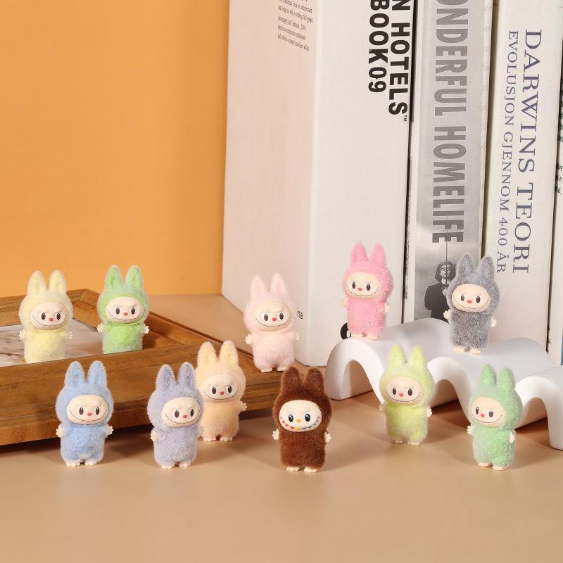 Große stehende Labubu-Figuren, DIY-Zubehör, Mini-Plüsch-Labubu-Puppen, niedliche Körner