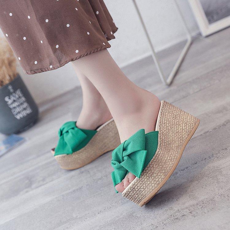 

2025 Korean version of summer muffin with thick bottom slope heel fish mouth breathable versatile one-word beach sandals 35 зелёный