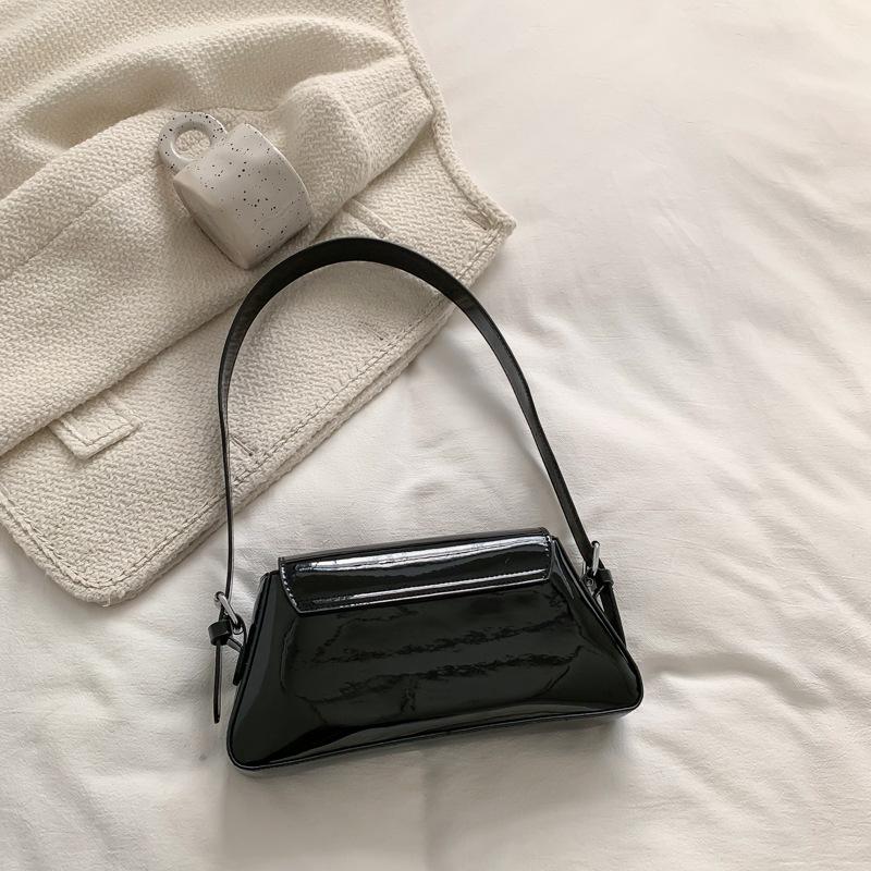Bag Fashion Women's Bag New 2025 Korean Version Fashion Glossy Underarm Bag Inside Internet Celebrity Candy Color Small Square Bag