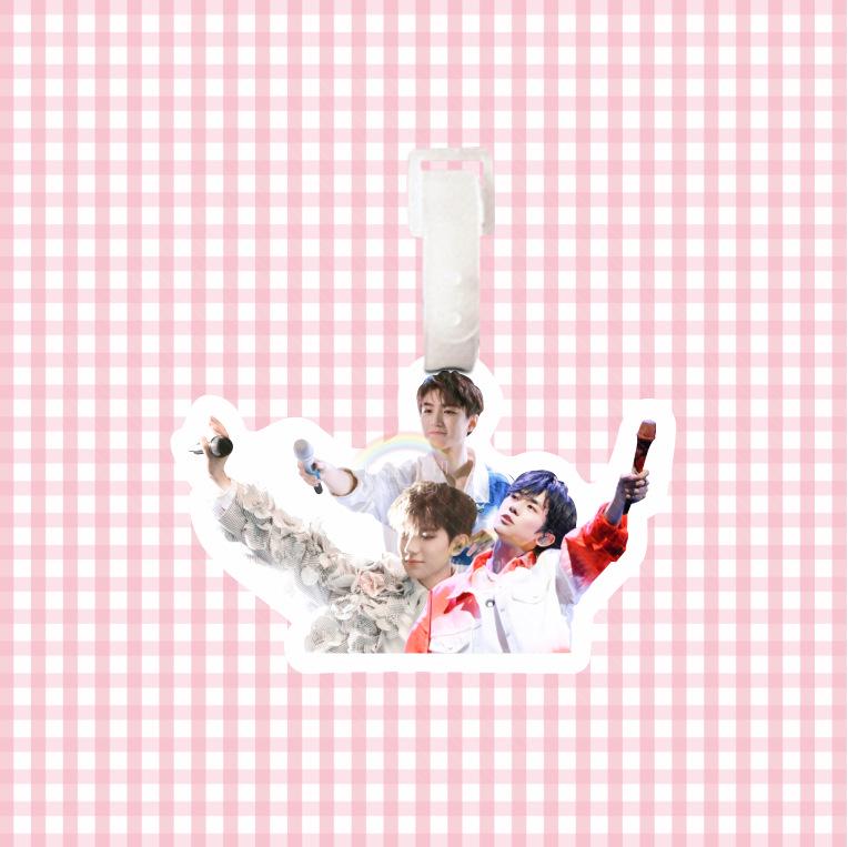 Wang Junkai Luggage Tag Backpack Pendant - Anti-Lost Key Chain and Travel Suitcase Ornament