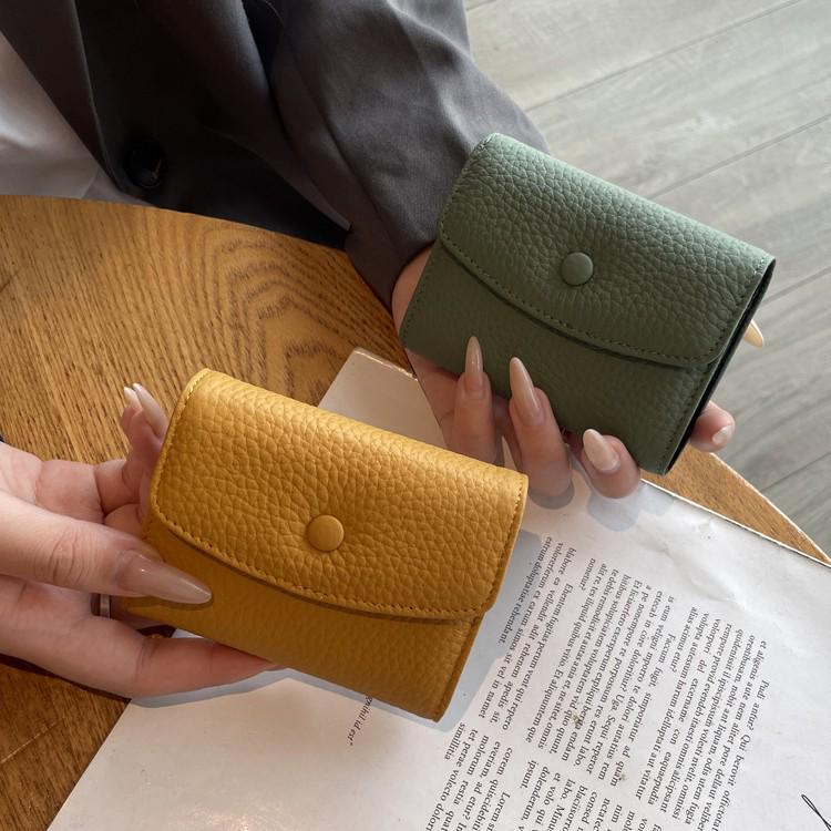 Genuine Leather Accordion Card Holder for Women - Compact, Anti-Demagnetization, Multi-Card Slots, Driver's License, Document Organizer