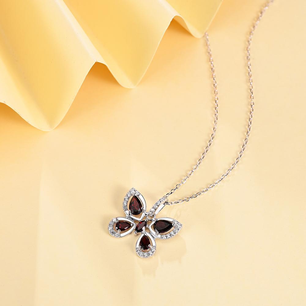 Halskette mit Schmetterlings-Anhänger aus Silber mit natürlichen roten Granat-Edelsteinen, feiner Schmuck aus 925er Sterlingsilber für Frauen und Mädchen, schönes Geburtstagsgeschenk