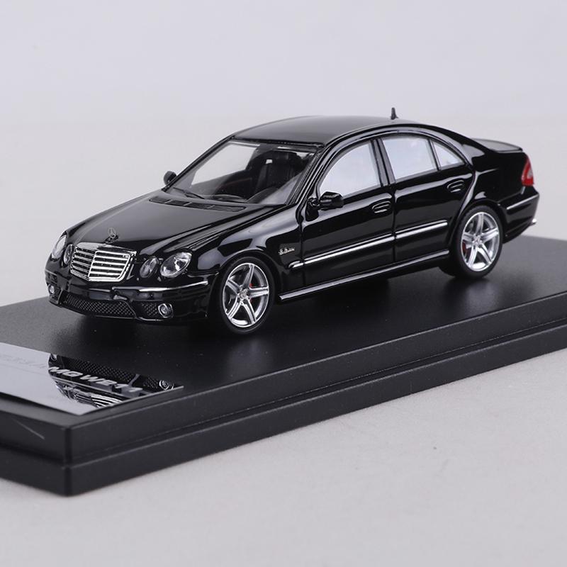 AAYM1 King Model 1:64 E63 AMG W211 Die-cast Alloy Simulation Car Model Toy Collection Display Piece