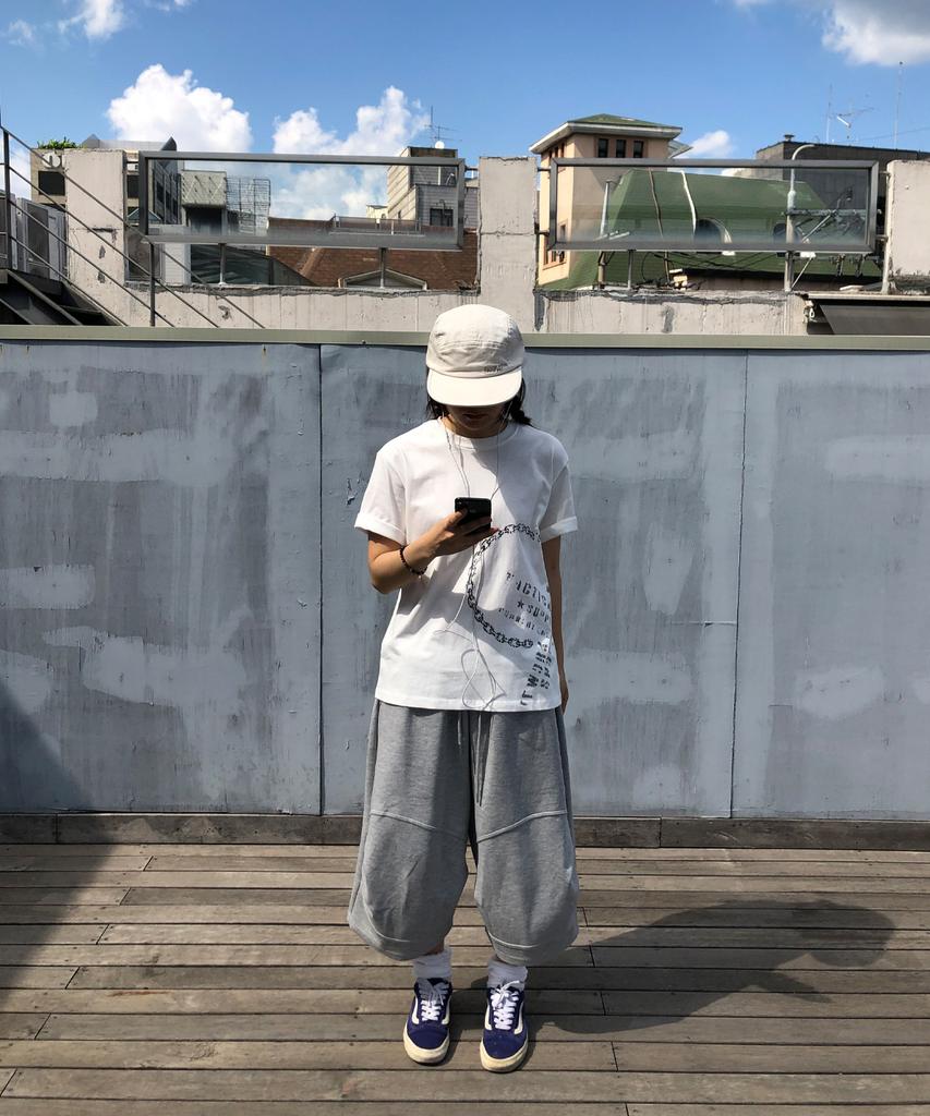 Gicheol Low Chain T-Shirt (White)